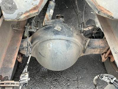 Meritor-Rockwell RS23161 Rear Axle Housing for a Mack CXU612