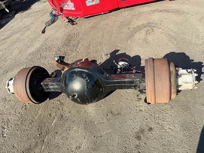 Meritor-Rockwell RS23161 Rear Axle Housing for a Freightliner FL70
