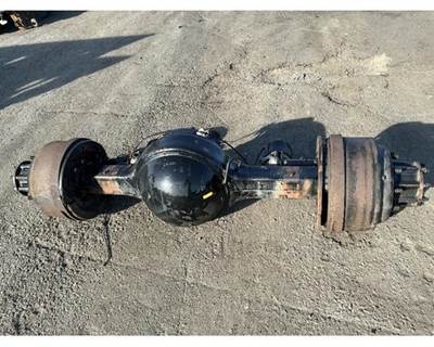 Meritor-Rockwell RS23161 Rear Axle Housing for a Mack CXU612