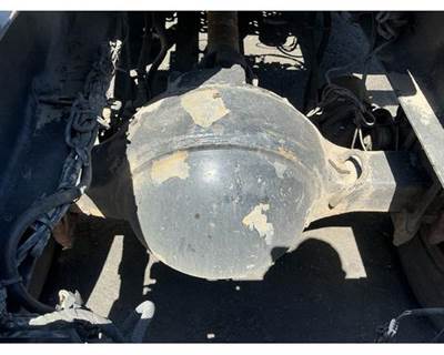 Meritor-Rockwell RS23161 Rear Axle Housing for a Mack CXU612