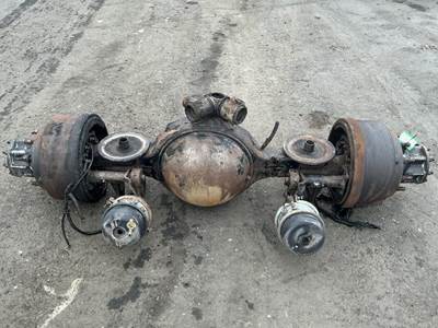 Meritor-Rockwell RS23240 Rear Axle Housing for a Freightliner FL70