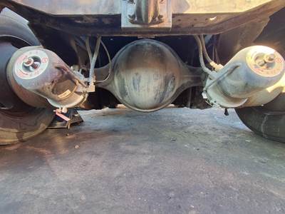 Meritor-Rockwell RS24160 Rear Axle Housing for a Capacity TJ5000