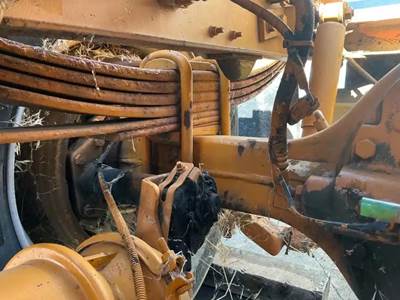 Meritor-Rockwell RSL21230 Rear Axle Housing for a Ford L8513