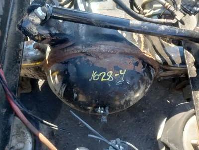 Meritor-Rockwell RSL23180 Rear Axle Housing for a Freightliner FLD120