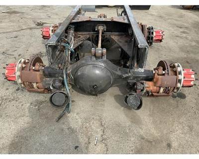 Meritor-Rockwell SQ100R Rear Axle Housing for a Spartan GA26-3164