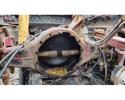 Meritor-Rockwell SQHDR Rear Axle Housing for a Peterbilt