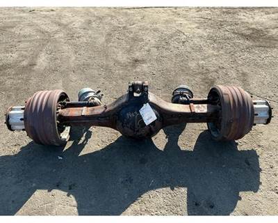 Meritor-Rockwell SQHDR Rear Axle Housing for a White WXLL Xpeditor