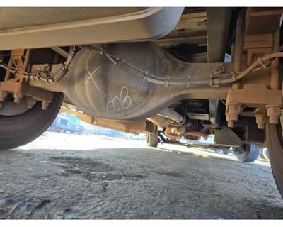 Spicer S110 Rear Axle Housing for a Workhorse Custom Chassis W62