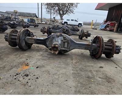 Spicer S130 Rear Axle Housing for a Workhorse Custom Chassis W62