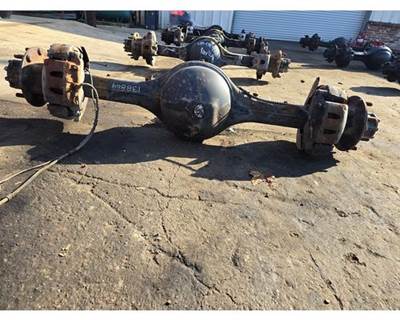 Spicer S135S Rear Axle Housing for a International 1652