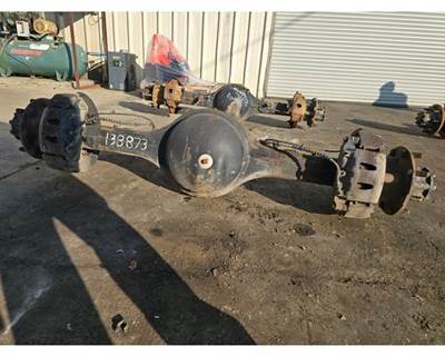 Spicer S135S Rear Axle Housing for a International 1652