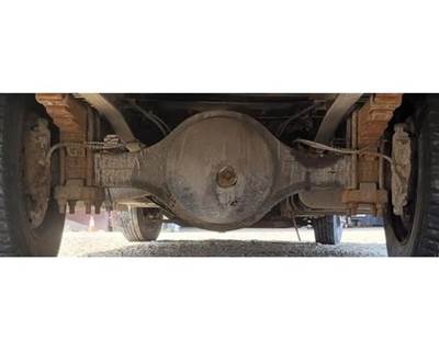 Spicer S150S Rear Axle Housing for a International 1652