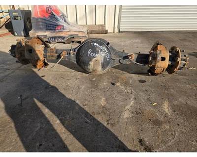 Spicer S150S Rear Axle Housing for a International 1552-SC