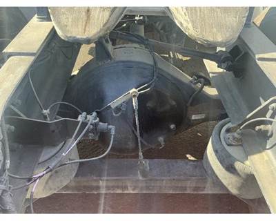 Spicer S21170 Rear Axle Housing for a Peterbilt 384