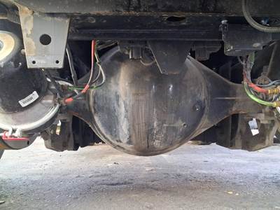 Spicer S23170 Rear Axle Housing for a Capacity Of Texas TJ5000