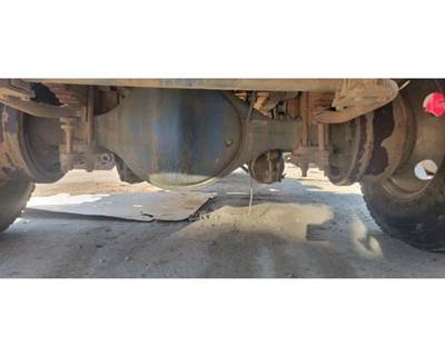 Spicer S23170D Rear Axle Housing for a Kenworth T300