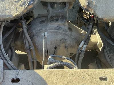 Spicer S23190 Rear Axle Housing for a Kenworth T680