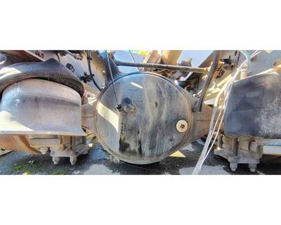 Spicer S23190 Rear Axle Housing for a Freightliner COLUMBIA 120