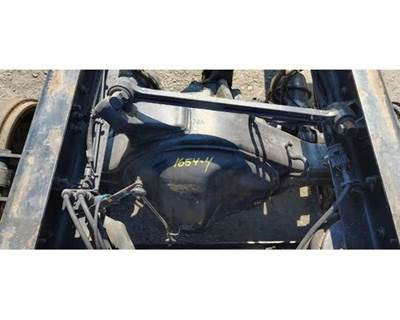 Spicer S23190D Rear Axle Housing for a Freightliner COLUMBIA 120