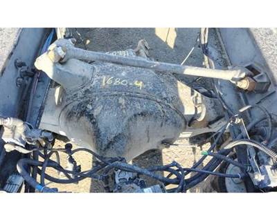 Spicer S23190D Rear Axle Housing for a Freightliner Cascadia 113