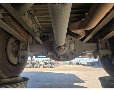 Spicer W62 Rear Axle Housing for a Workhorse W62