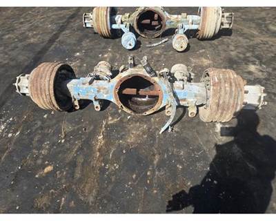 Eaton Rear Axle Housing, RS405, P/N 306298, S/N U003398183, 10 Hole Budd, Air