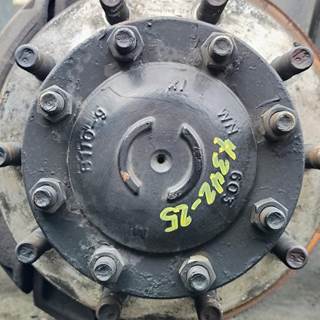 Meritor-Rockwell MD2014H Axle Shaft for a Freightliner Cascadia 126