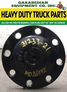 Meritor-Rockwell MD2014X Axle Shaft for a Volvo VNL