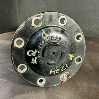 Meritor-Rockwell MD2014X Axle Shaft for a Kenworth T680