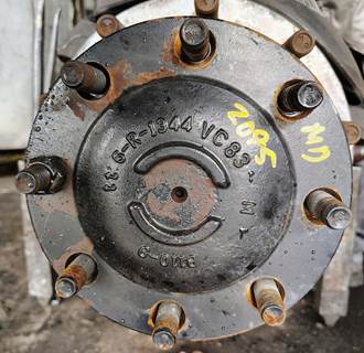 Meritor-Rockwell MD2014X Axle Shaft for a International RH613