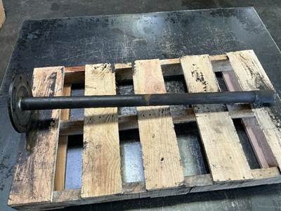 Meritor-Rockwell MD2014X Axle Shaft for a Meritor/Rockwell MD2014X