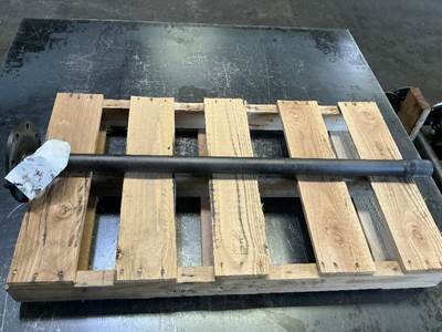 Meritor-Rockwell MD2014X Axle Shaft for a Meritor/Rockwell MD2014X