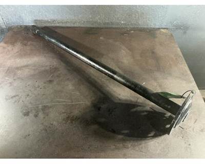 Meritor-Rockwell MD2014X Axle Shaft for a Mack CXU613