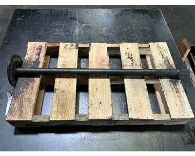 Meritor-Rockwell MD2014X Axle Shaft for a International ProStar