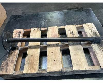 Meritor-Rockwell MD2014X Axle Shaft for a International ProStar