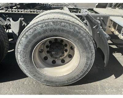 Meritor-Rockwell MD2014X Axle Shaft for a International LT625