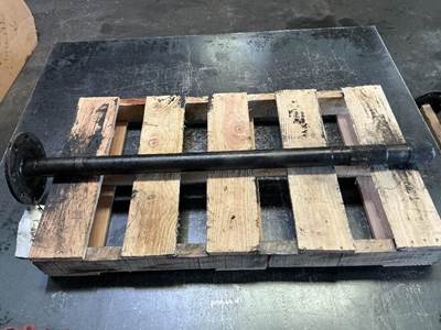 Meritor-Rockwell ME20165 (RSL23160) Axle Shaft for a Meritor/Rockwell ME20165 (RSL23160)