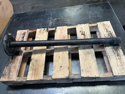 Meritor-Rockwell ME20165 (RSL23160) Axle Shaft for a Meritor/Rockwell ME20165 (RSL23160)