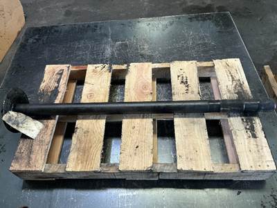 Meritor-Rockwell ME20165 (RSL23160) Axle Shaft for a Meritor/Rockwell ME20165 (RSL23160)