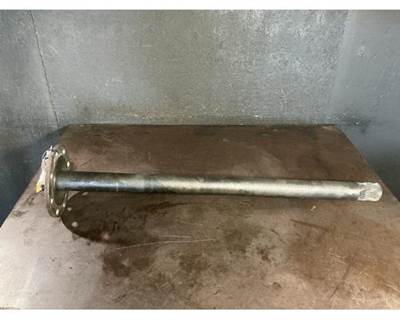 Meritor-Rockwell ME20165 (RSL23160) Axle Shaft for a Mack CXU613