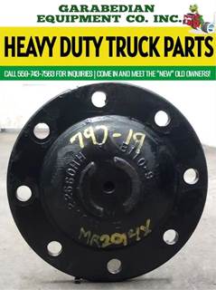 Meritor-Rockwell MR2014X Axle Shaft for a Freightliner Cascadia 125