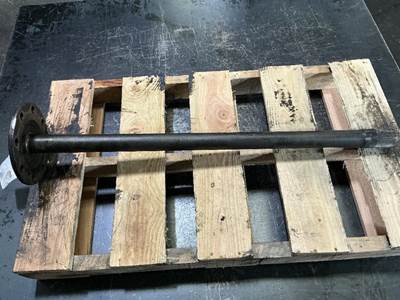 Meritor-Rockwell MR2014X Axle Shaft for a Meritor/Rockwell VNL