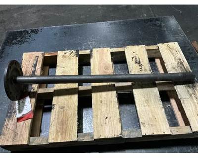 Meritor-Rockwell MR2014X Axle Shaft for a Peterbilt 579