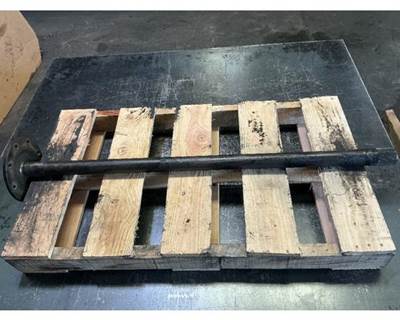 Meritor-Rockwell MR2014X Axle Shaft for a Freightliner Cascadia 125