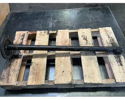 Meritor-Rockwell MR2014X Axle Shaft for a Freightliner Cascadia 125