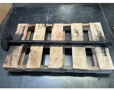 Meritor-Rockwell MR2014X Axle Shaft for a Mack CXU613