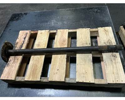 Meritor-Rockwell RDL20145 Axle Shaft for a Volvo VHD