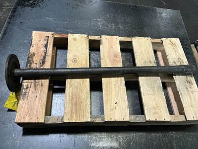 Meritor-Rockwell VNL Axle Shaft for a Meritor/Rockwell VNL