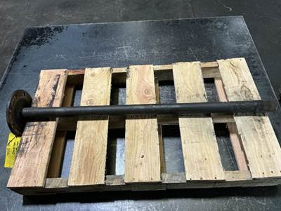 Meritor-Rockwell VNL670 Axle Shaft for a Meritor/Rockwell VNL670