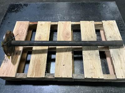 Volvo VNL670 Axle Shaft